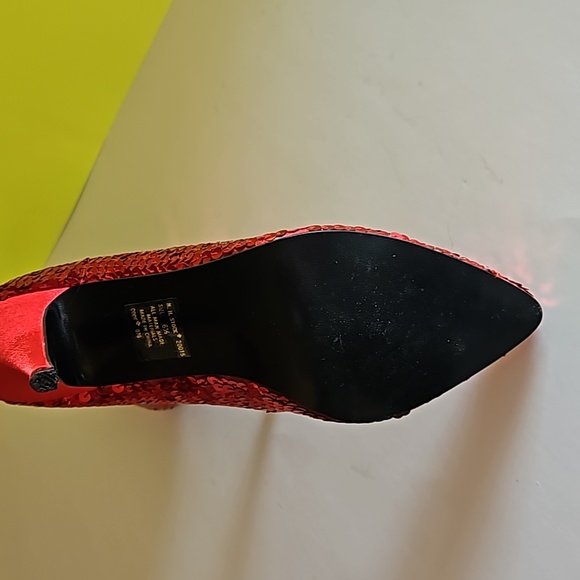 ❤️💋Vintage Red sequined 6 1/2 never worn 👠 heels💋❤️ - Picture 8 of 8